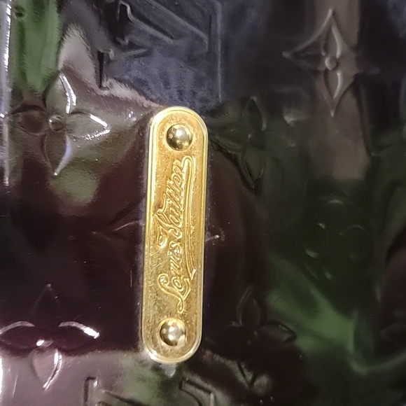 LOUIS VUITTON Vernis Bellevue AMARANT W/ WALLET BUNDLE - Picture 3 of 17